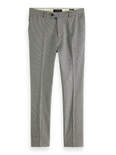 Load image into Gallery viewer, Scotch &amp; Soda Mott Classic Chino - Mensroomlifestyle
