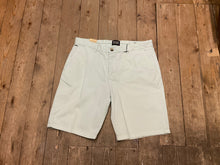 Load image into Gallery viewer, Scotch &amp; Soda, Stuart Reg Slim Fit, Mint Shorts - Mensroomlifestyle
